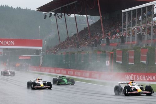 F1: Hamilton e Verstappen detonam demora para largada na Bélgica; Bortoleto e Sainz defendem decisão