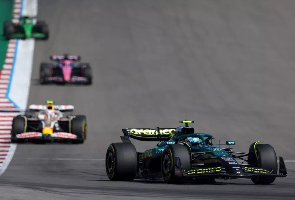 Liam Lawson, Racing Bulls Team, Fernando Alonso, Aston Martin Racing