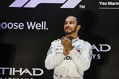 Mercedes: 2018 terminou com um "novo" Hamilton