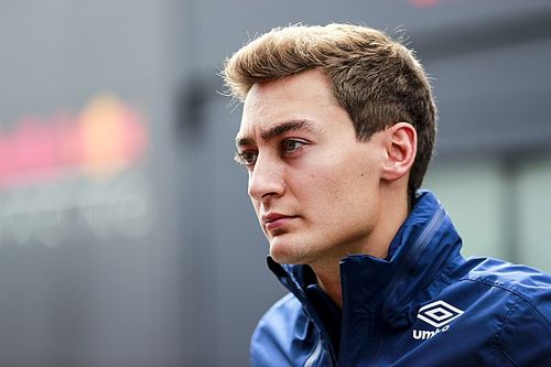 Russell: "Ser&aacute; una curva de aprendizaje empinada en Mercedes"