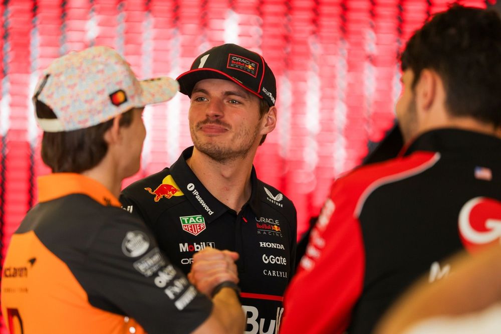 Günther Steiner cambia de opinión sobre las posibilidades de título de Max Verstappen y el rol de McLaren