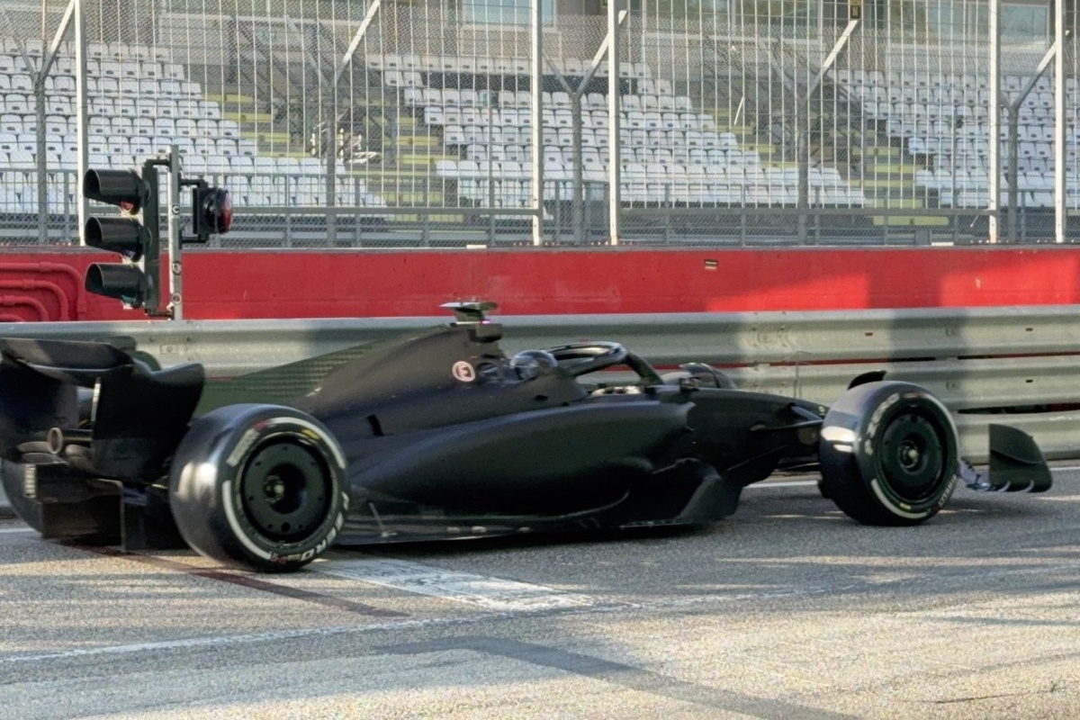 Exclusif : Cadillac débute ses tests avec une Ferrari noire à Imola