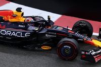 Verstappen admite que tras el viernes en Abu Dhabi deben ser más rápidos