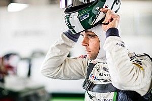 Soucek hace triplete