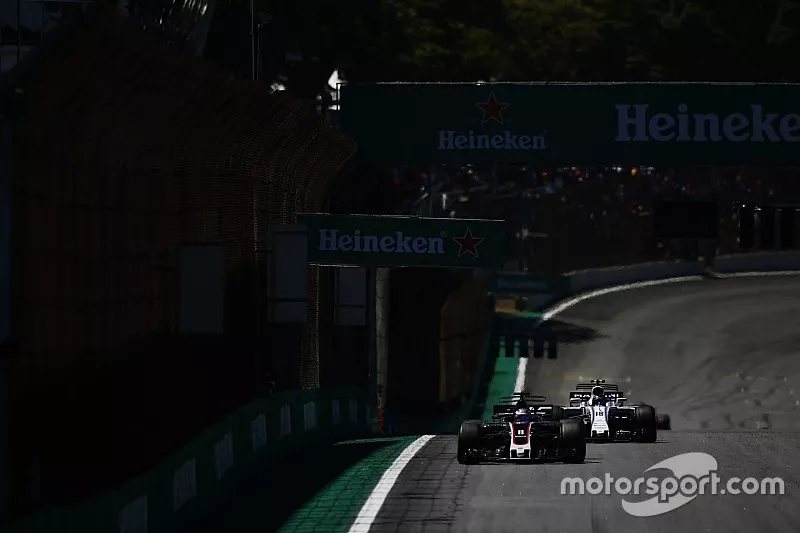 Romain Grosjean, Haas F1 Team VF-17, Lance Stroll, Williams FW40