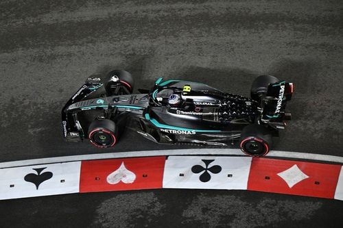 Mercedes convocados por los comisarios en Las Vegas y podr&iacute;an ser descalificados