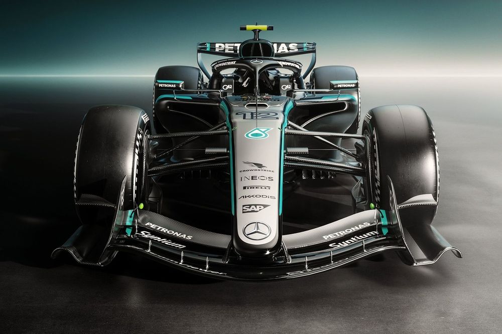 Mercedes W17 livery