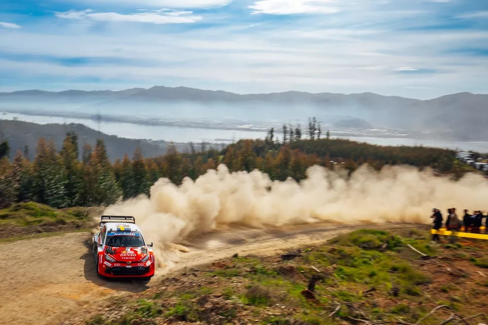 Oliver Solberg, Elliott Edmondson, Toyota Gazoo Racing WRT Toyota GR Yaris Rally1