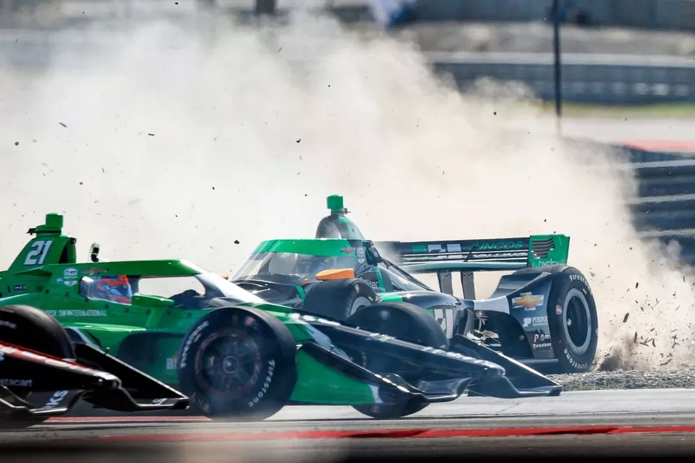 Romain Grosjean, Juncos Hollinger Racing Chevrolet, crash