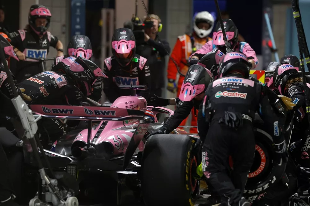 Esteban Ocon, Alpine A524, makes a pit stop