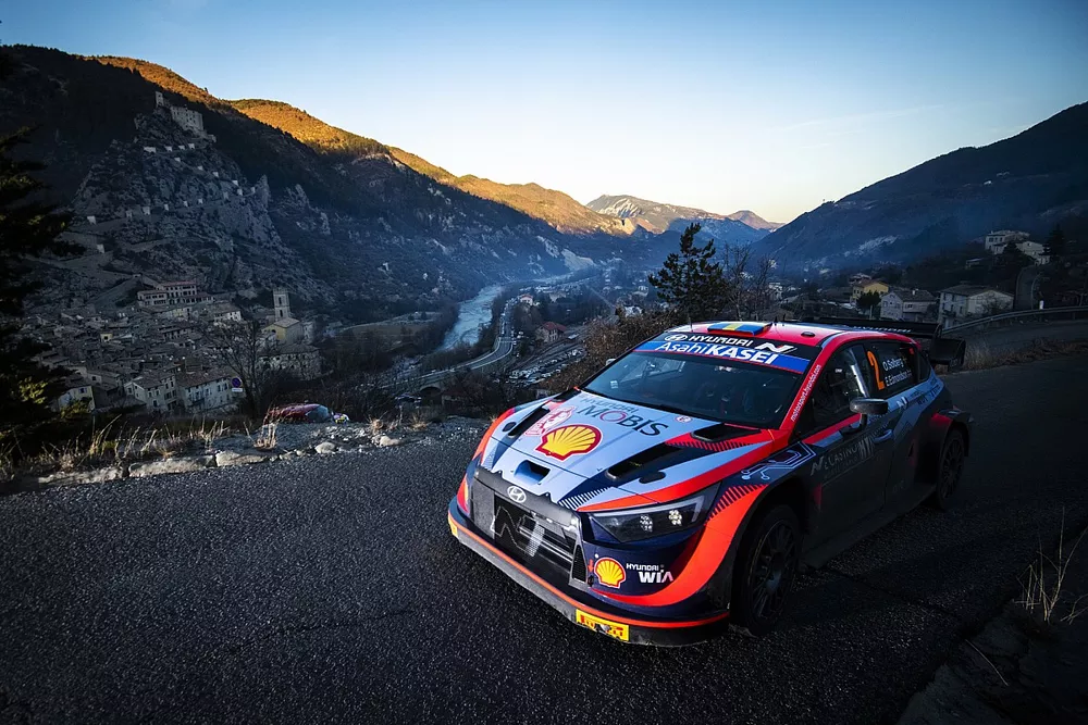 Oliver Solberg, Elliott Edmondson, Hyundai World Rally Team Hyundai i20 N Rally1