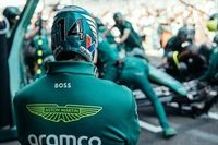 Vídeo: Alonso y Russell se camuflaron con la máscara del Rey Misterio