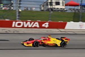 IndyCar: Alex Palou gana una carrera estratégica en Iowa Speedway
