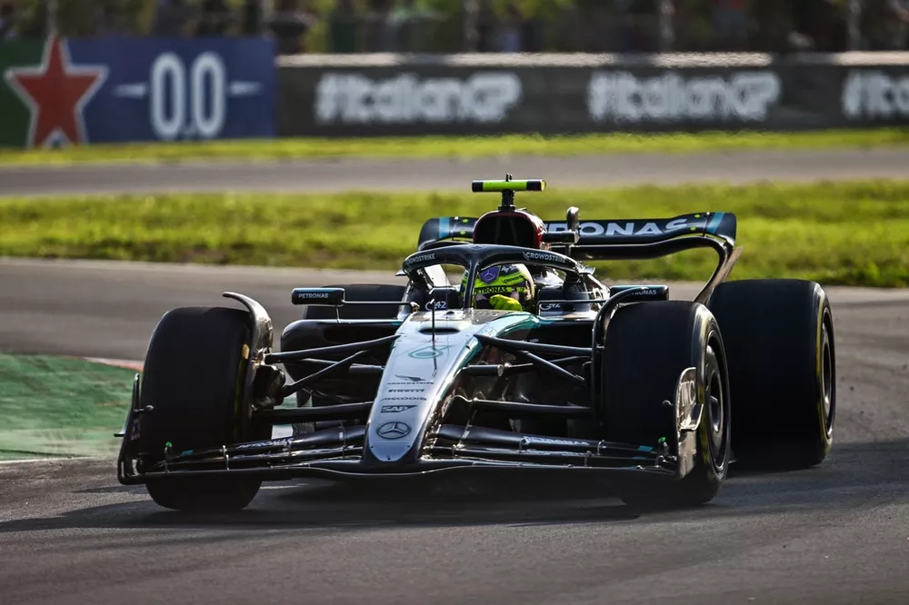 Lewis Hamilton, Mercedes F1 W15
