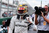 Empatando com marca de Senna, Hamilton v&ecirc; Ferrari perto