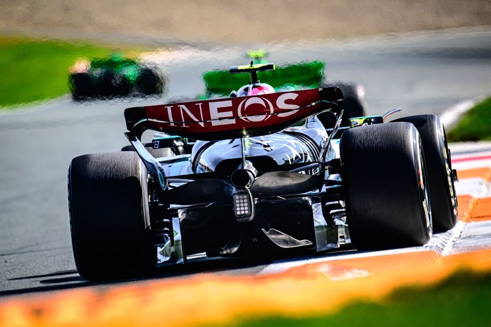 Lewis Hamilton, Mercedes W15