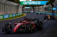 F1 - Leclerc: Ferrari não pode "olhar muito para o que Mercedes e Red Bull estão fazendo"