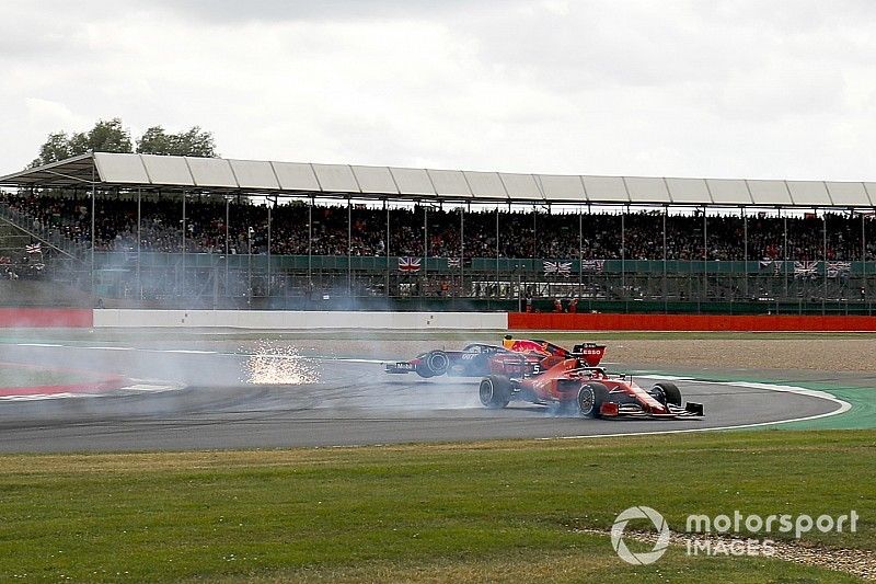 Choque de Sebastian Vettel, Ferrari y Max Verstappen, Red Bull Racing RB15