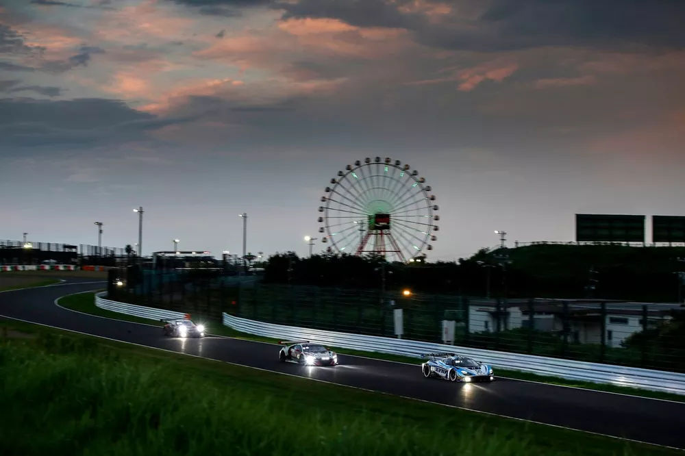 #11 Planex Smacam Racing McLaren 720S GT3: Mika Hakkinen, Katsuaki Kubota, Hiroaki Ishiura