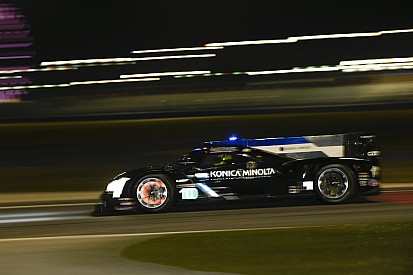 Alonso remonta nueve posiciones y se pone líder tras la sexta hora en Daytona