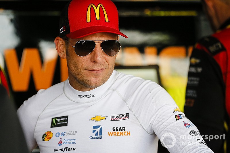 Chip Ganassi quer que McMurray continue na equipe em outra função