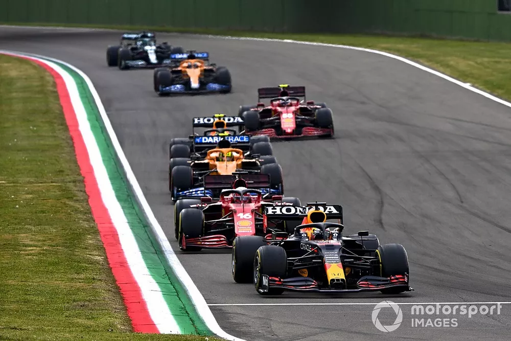 Max Verstappen, Red Bull Racing RB16B, Charles Leclerc, Ferrari SF21, Lando Norris, McLaren MCL35M, Pierre Gasly, AlphaTauri AT02, and Carlos Sainz Jr., Ferrari SF21