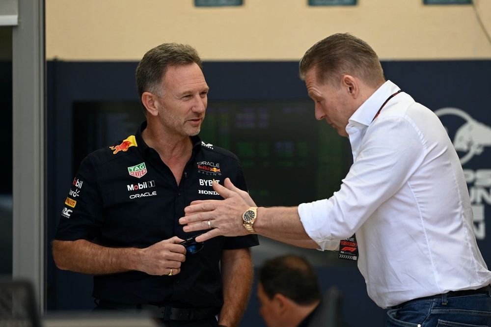 Christian Horner, diretor de equipe da Red Bull Racing com Jos Verstappen
