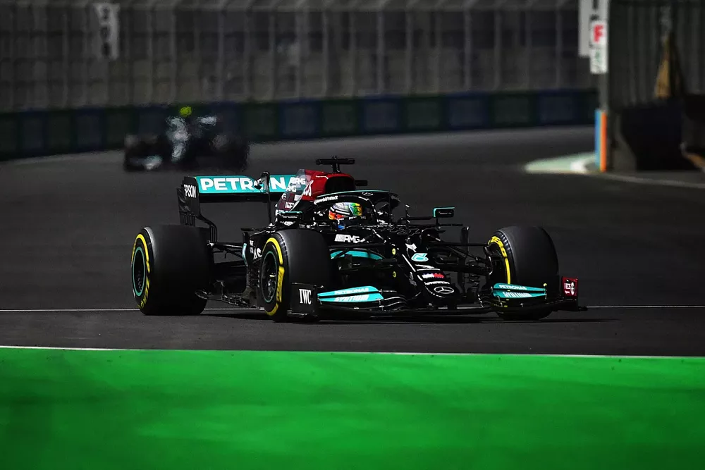 Lewis Hamilton, Mercedes W12