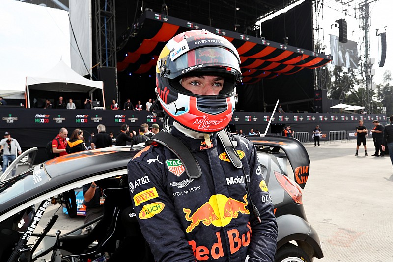 Gasly tuvo que negociar con la gente de Red Bull para correr en Race of Champions