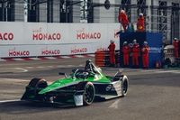 F&oacute;rmula E M&oacute;naco: Buemi, victoria hist&oacute;rica; Rowland, m&aacute;s l&iacute;der y Jaguar con Cassidy, podio