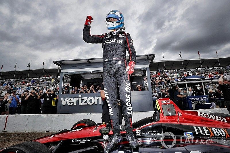 Ganador de la pole Robert Wickens, Schmidt Peterson Motorsports Honda