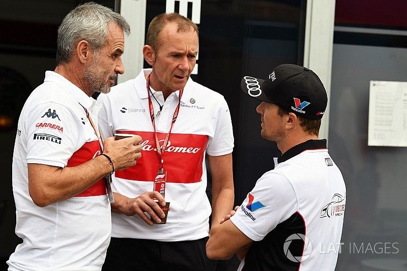 Beat Zehnder, gerente de Sauber y Jorg Zander, director técnico de Sauber