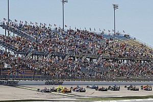 2019 Iowa IndyCar race switches back to Saturday evening