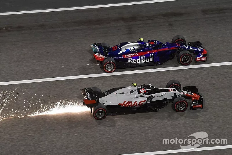 Kevin Magnussen, Haas F1 Team VF-18 en Pierre Gasly, Scuderia Toro Rosso STR13
