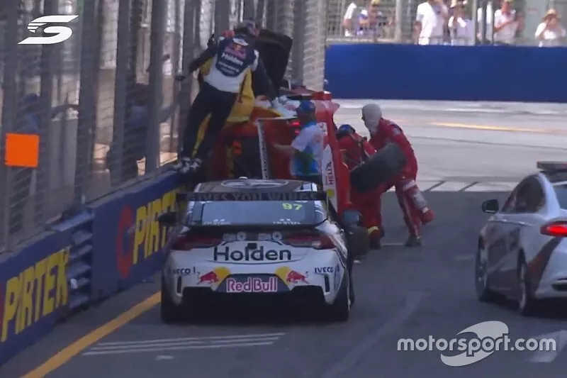 Screenshot of Shane van Gisbergen, Triple Eight Race Engineering helping extract Scott McLaughlin, DJR Penske out of latter's Ford Mustang