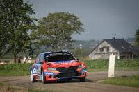 Liderzy przyblokowani na oesie