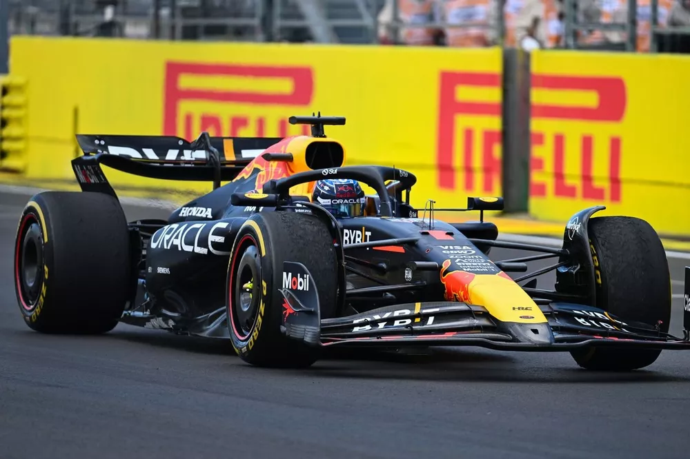 Max Verstappen, Red Bull Racing RB20, 1e positie