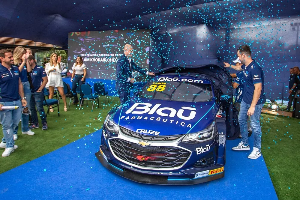 Apresenta&ccedil;&atilde;o do carro da Blau Motorsport para 2023