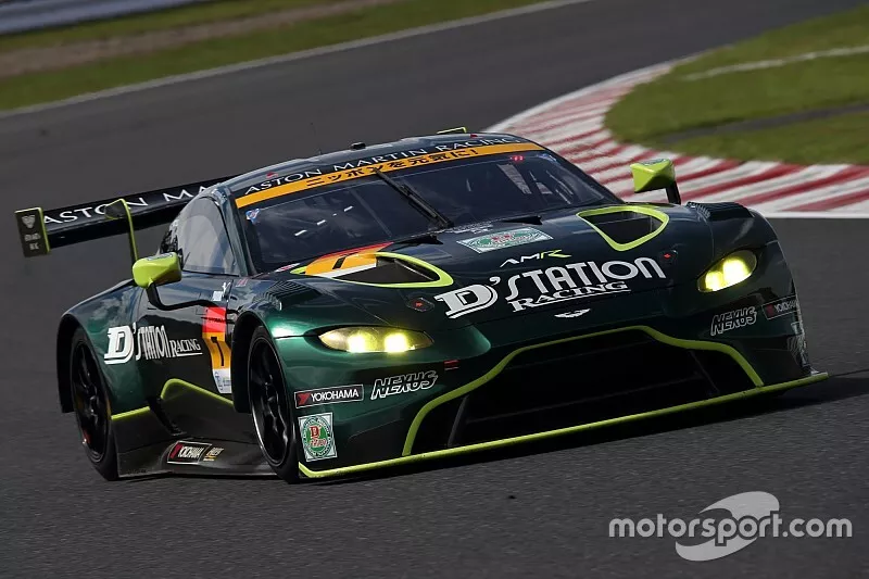 #7 D'station Racing AMR Aston Martin Vantage GT3:  Tomonobu Fuji, Joao Paulo de Oliveira, Darren Turner
