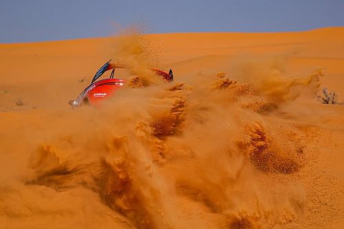 La odisea que vivió Loeb en la noche del Dakar