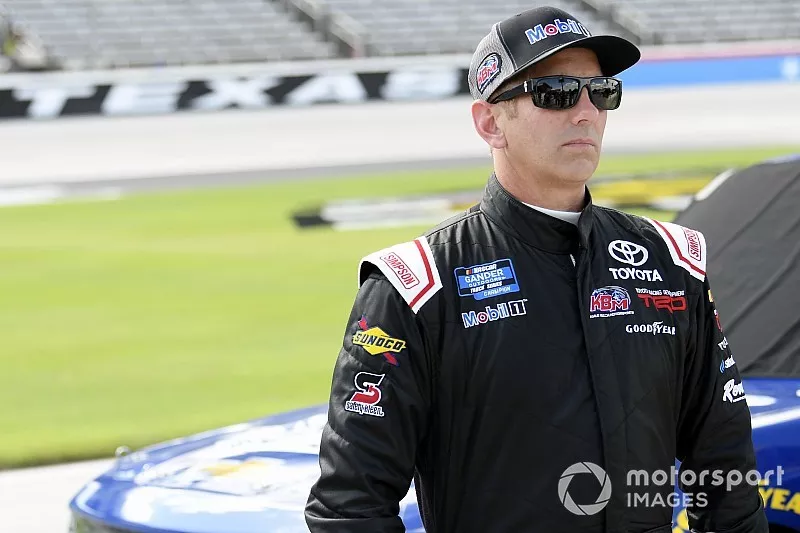 Greg Biffle, Kyle Busch Motorsports, Toyota Tundra Toyota