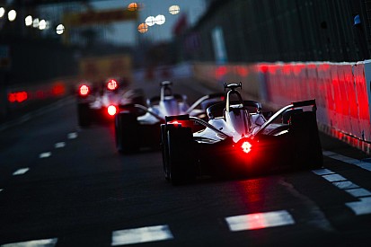 Ismét tarolt a Formula E: fantasztikus körítés, futam és élmény