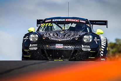 Bathurst 12 Hour: #18 Nissan flies, Porsches lead