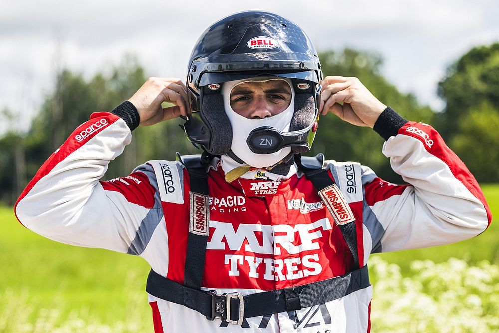 Efr&eacute;n Llarena