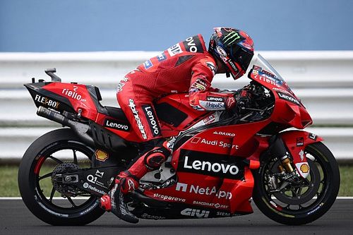 Bagnaia lidera el test en Misano y M&aacute;rquez rueda con la Honda 2022