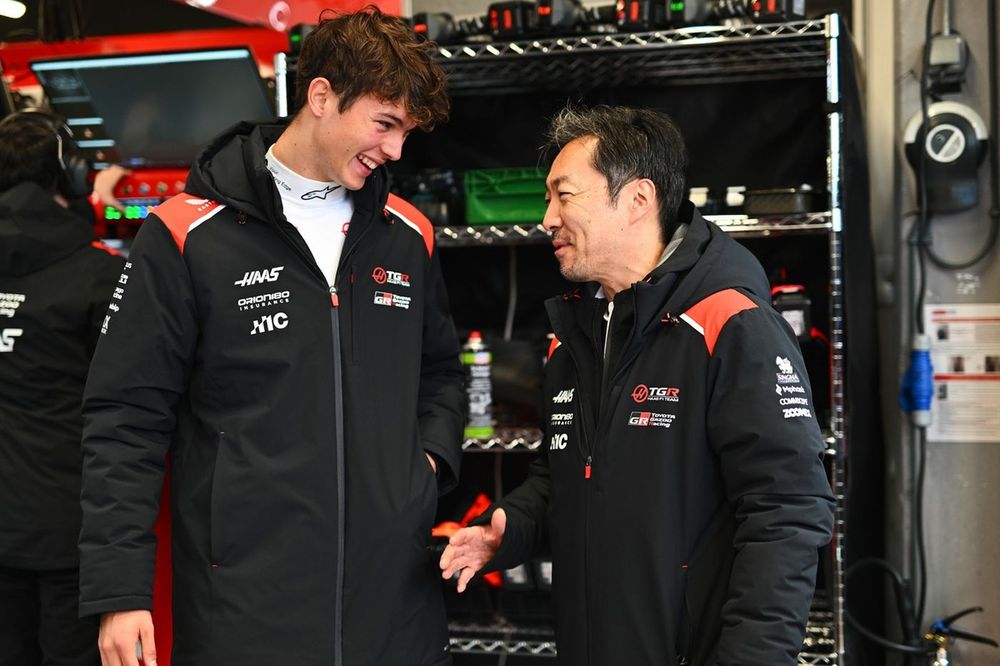 Oliver Bearman, Haas F1 Team, Ayao Komatsu, Haas F1 Team 