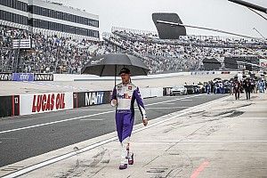 NASCAR pospone para el lunes la carrera de Dover por mal tiempo