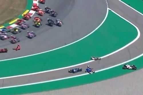 Irritado, Rins detona comissários após incidente em Barcelona: "Não estão no nível da MotoGP"