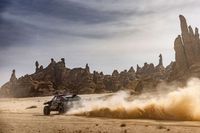 Al Attiyah mete otra marcha y recupera tiempo al líder del Dakar 2025