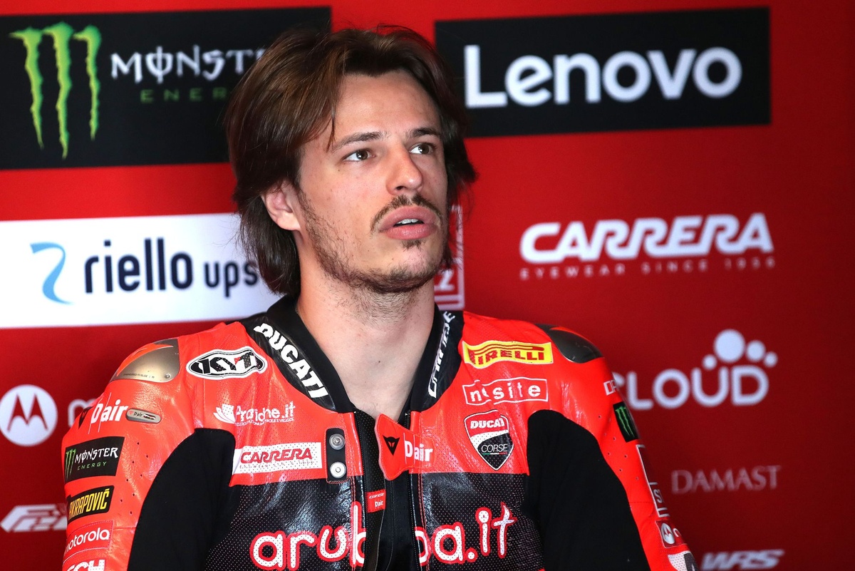 Il rinnovo di Bulega con Ducati in SBK include l'ingresso in MotoGP nel 2027